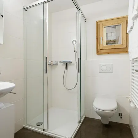 Apartment Chesa Carina 2 *