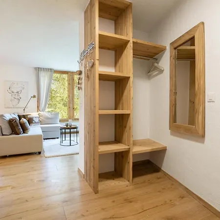 Apartment Chesa Carina 2 *