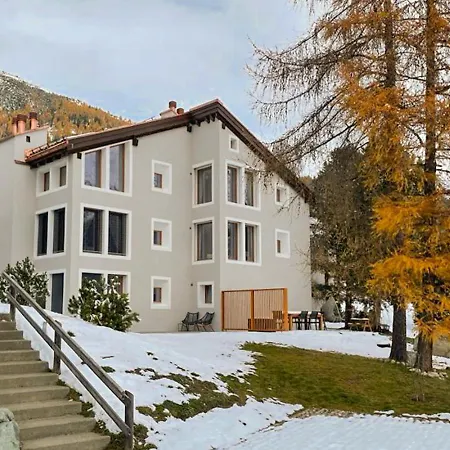 Chesa Carina 2 Apartment *